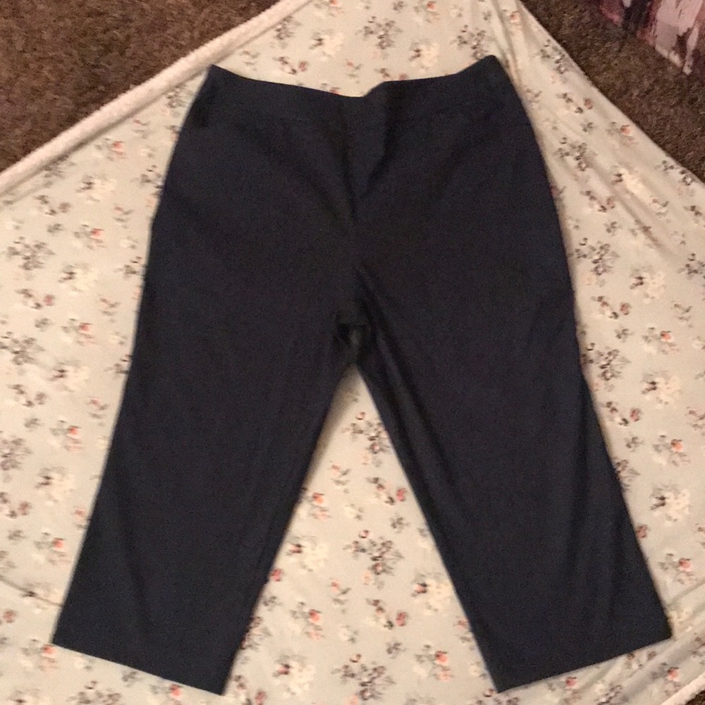 Women’s capris